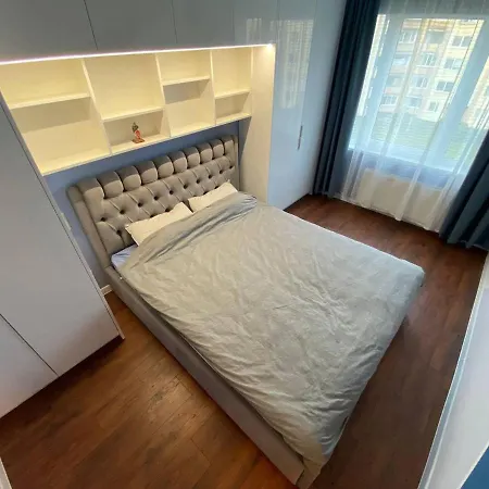 Blue Sky Apartment *